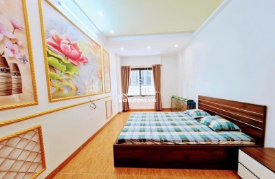 Siêu phẩm –Bán nhà 5 tầng mới coong  - Ngõ 68 nguyễn văn Linh – Giá sập sàn 4,x tỷ
